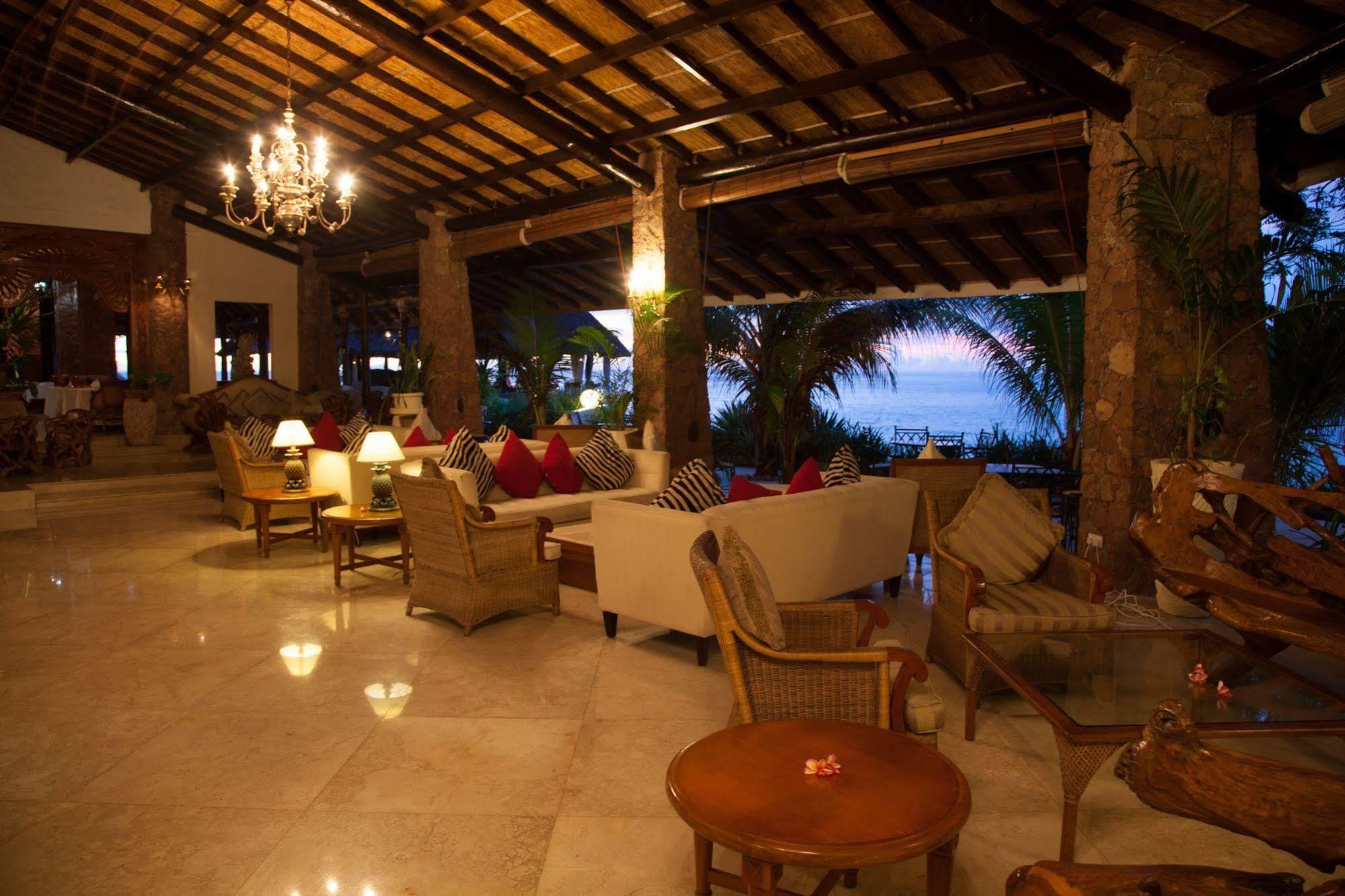 Sunset Beach Hotel Glacis  Exterior photo